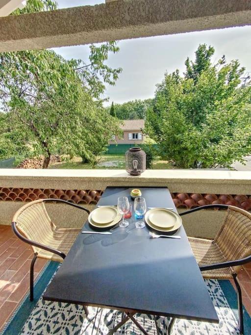 Les Penates Du Pastel - Jardin & Terrasse Apartment Villefranche-de-Lauragais Exterior photo